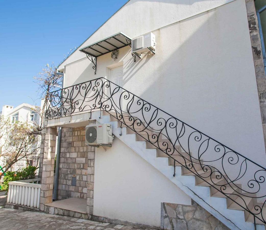 Maki Apartments - Plavi Horizonti Beach Tivat Dış mekan fotoğraf